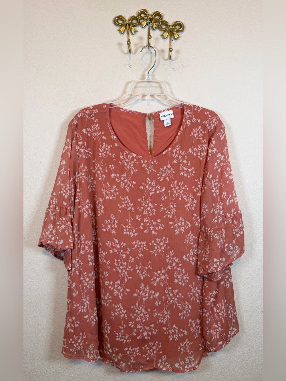 Ava & Viv Dusty Rose Floral Blouse - Women's Short Sleeve